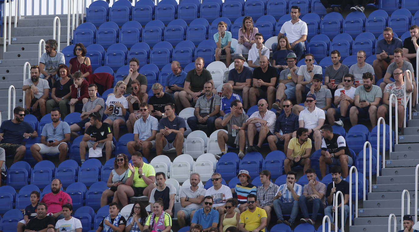 Los aficionados apoyan en La Rosaleda al equipo pese a que volvió a perder