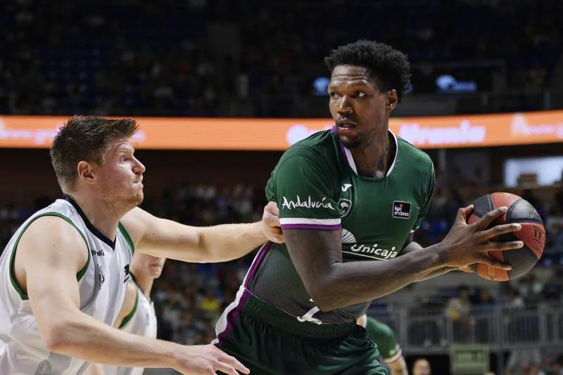 Victoria del Unicaja frente al Joventut (77-65). 