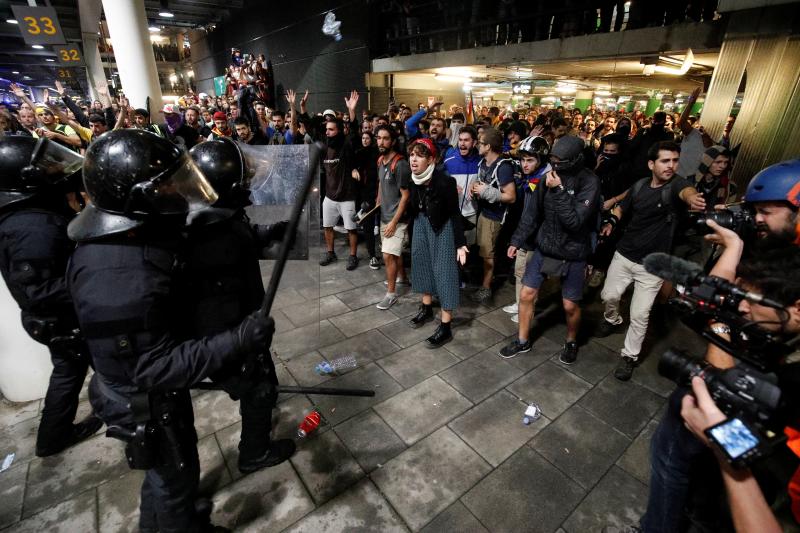 Fotos: Protestas en Cataluña al conocerse la condena de los líderes independentistas