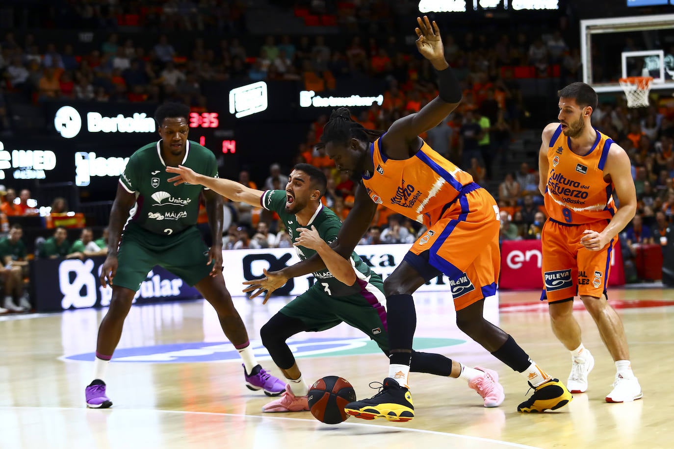 El Unicaja hizo un gran partido en Valencia 