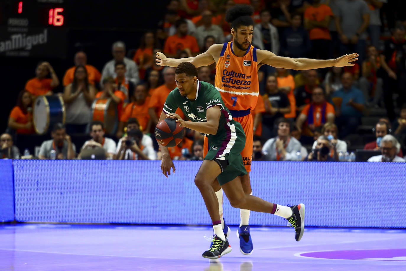 El Unicaja hizo un gran partido en Valencia 