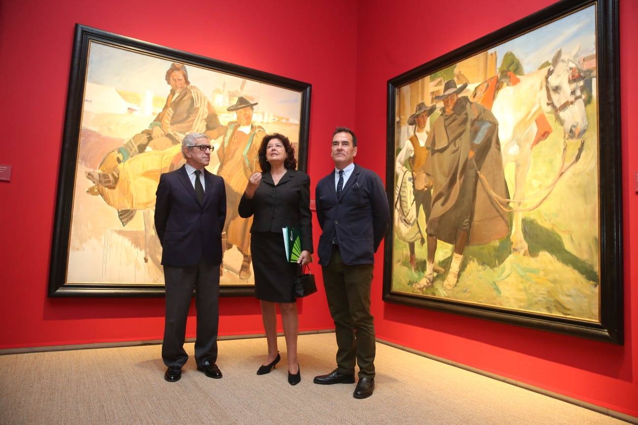 La muestra inaugural duplica el número de obras de la exhibición procedente de Sevilla hasta superar el centenar de piezas. 