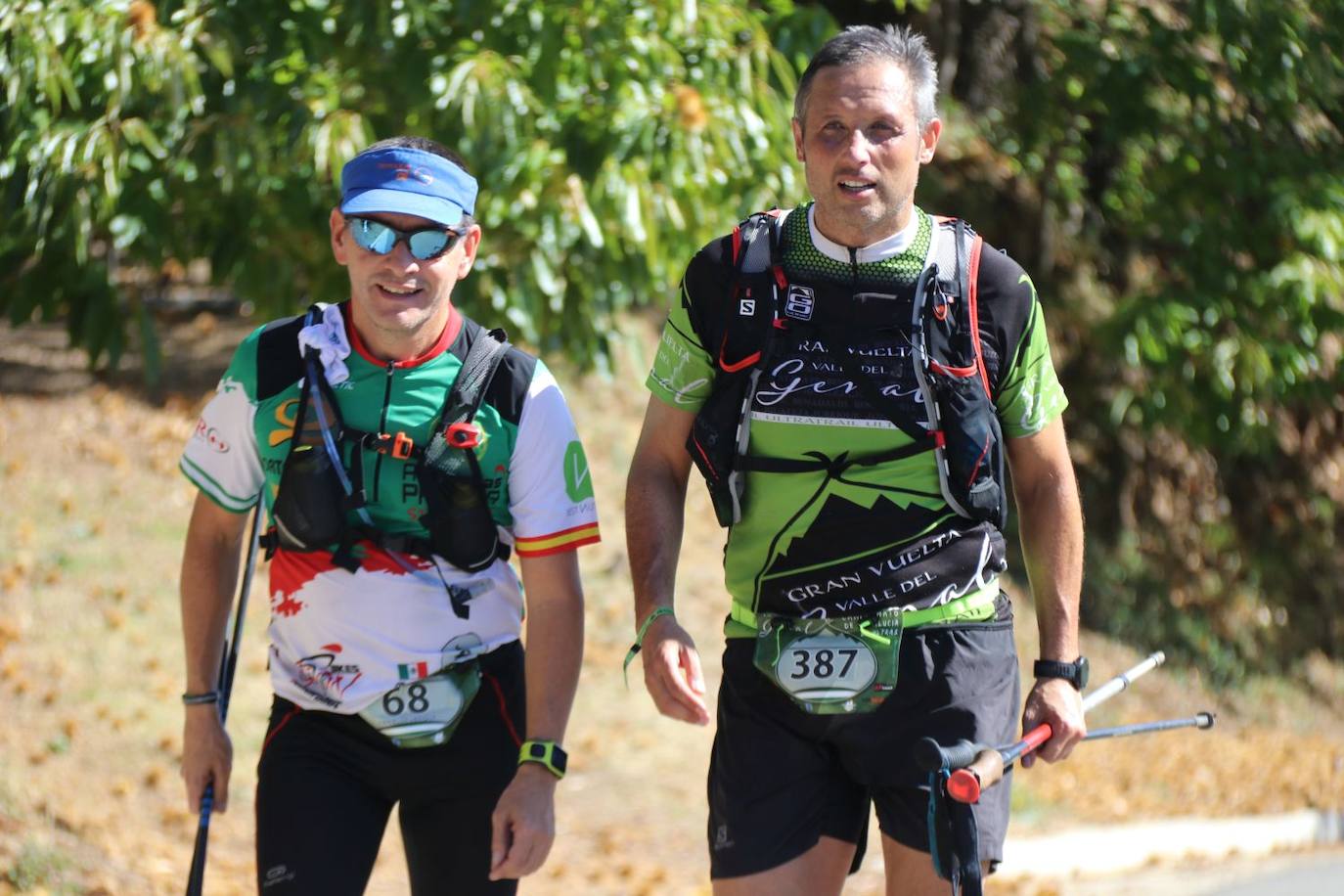 Las pruebas de las 100 millas y la categoría Ultra de la Gran Vuelta congregan a cientos de deportistas de pueblo en pueblo este sábado