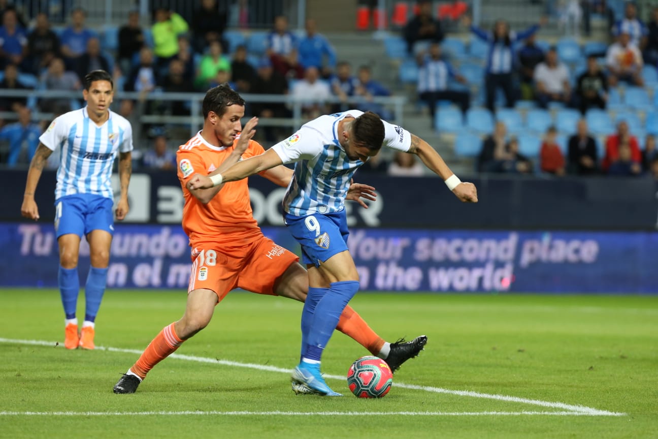 Fotos: Las mejores imágenes del Málaga - Real Oviedo