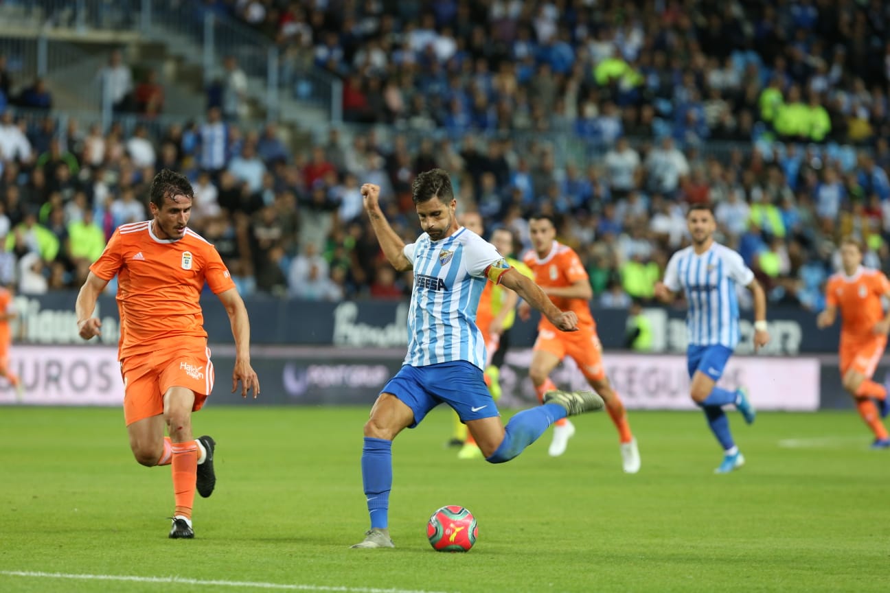Fotos: Las mejores imágenes del Málaga - Real Oviedo