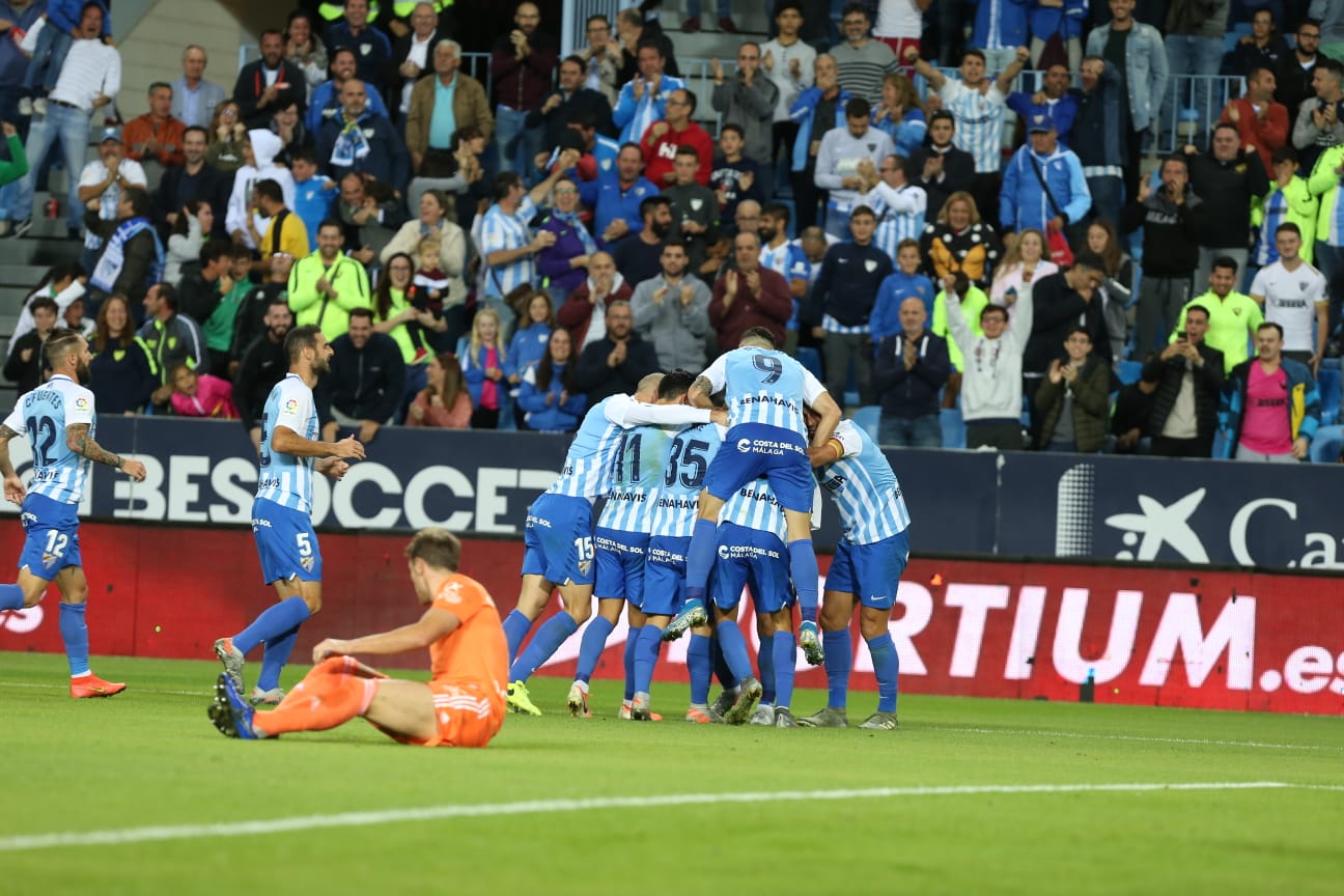 Fotos: Las mejores imágenes del Málaga - Real Oviedo
