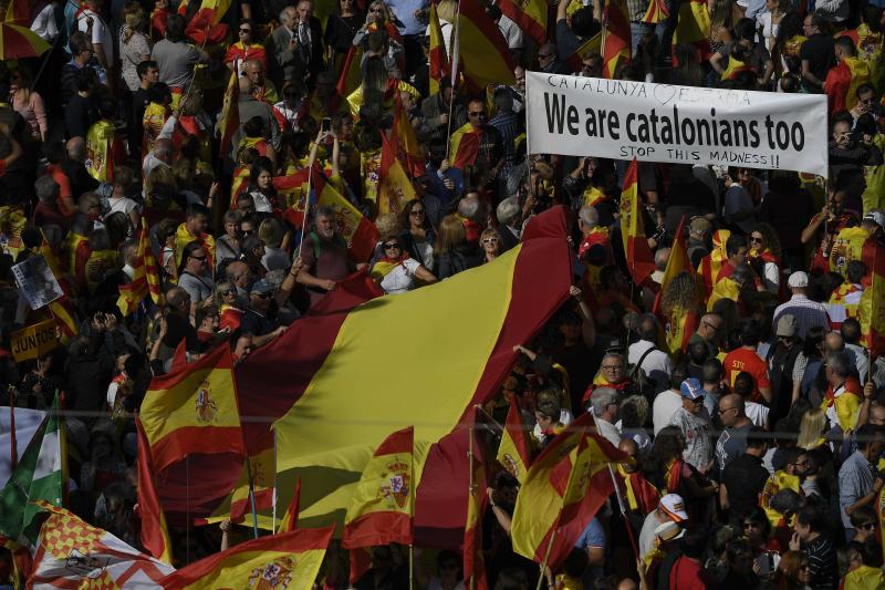 Fotos: Masiva marcha en Barcelona por la unidad de España