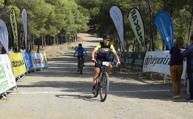 La ganadora de la prueba femenina.