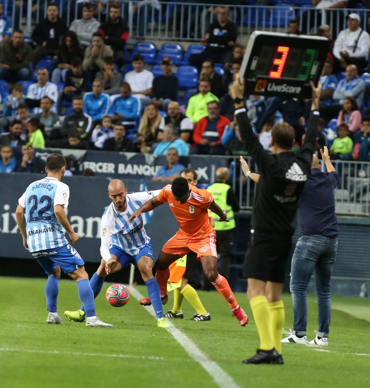 Fotos: Las mejores imágenes del Málaga - Real Oviedo
