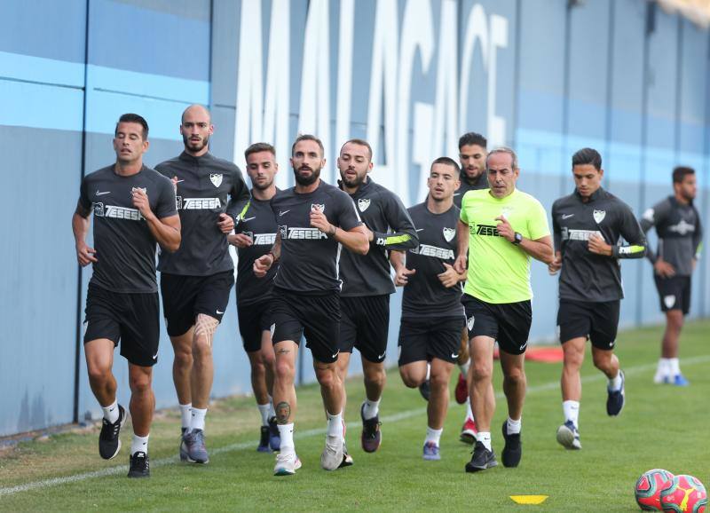 Sesión de trabajo del Málaga tras su victoria ante el Oviedo. 