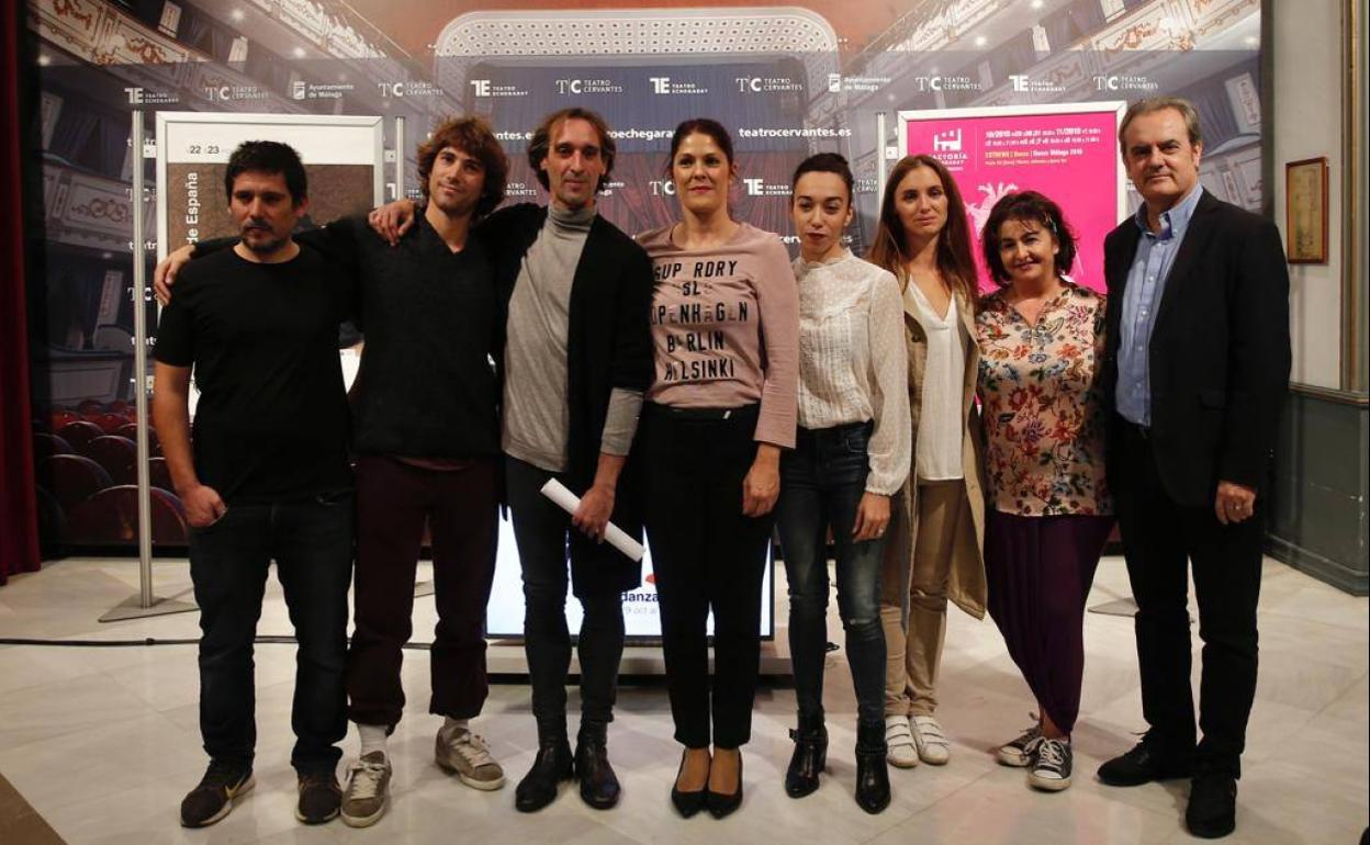 Alberto Tarsicio, David Segura, Rubén Olmo, Noelia Losada, Nieves Rosales, Ana Rando, Cristina Gandarias y Juan Antonio Vigar. 