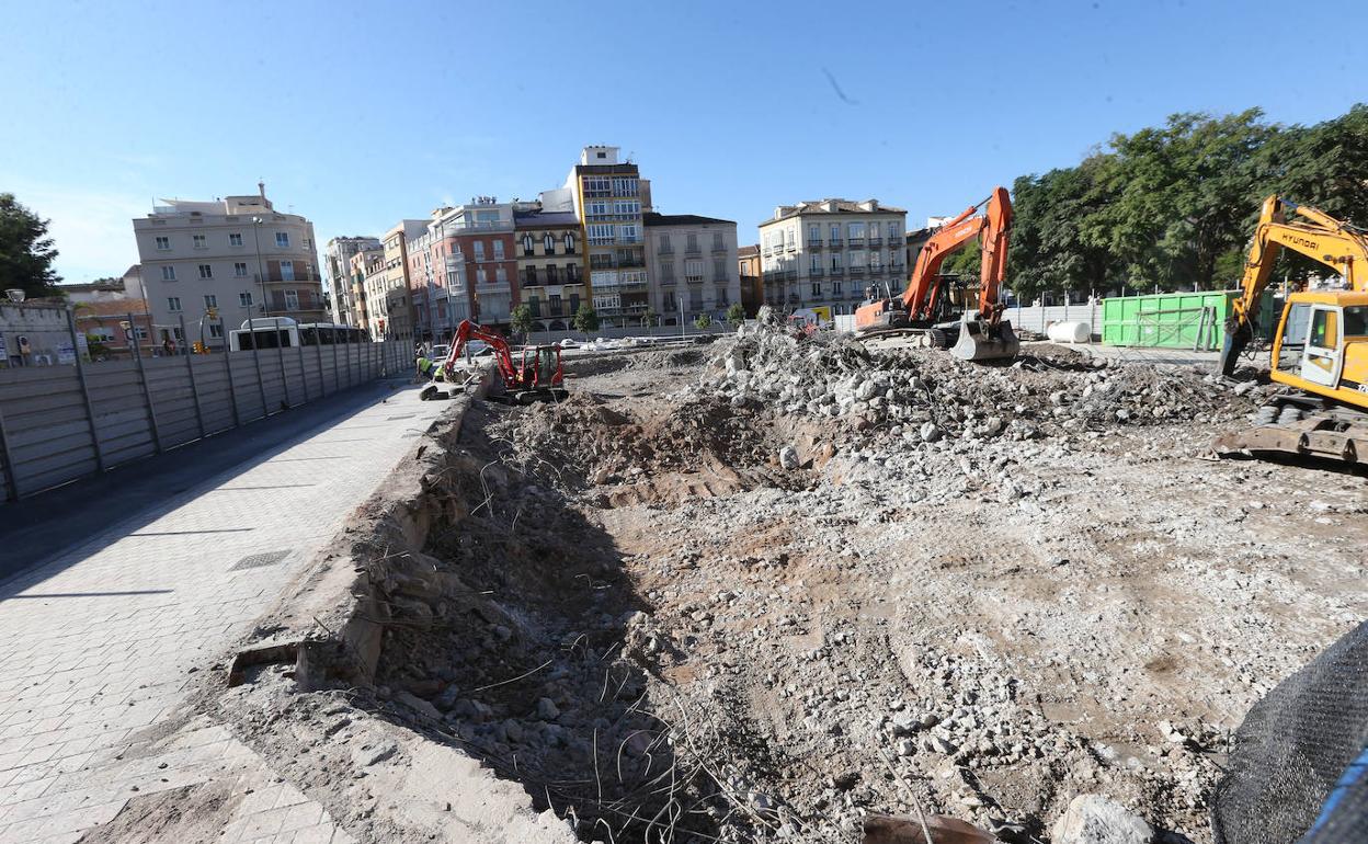 Los trabajos de desescombro de la parcela están ya muy avanzados. 