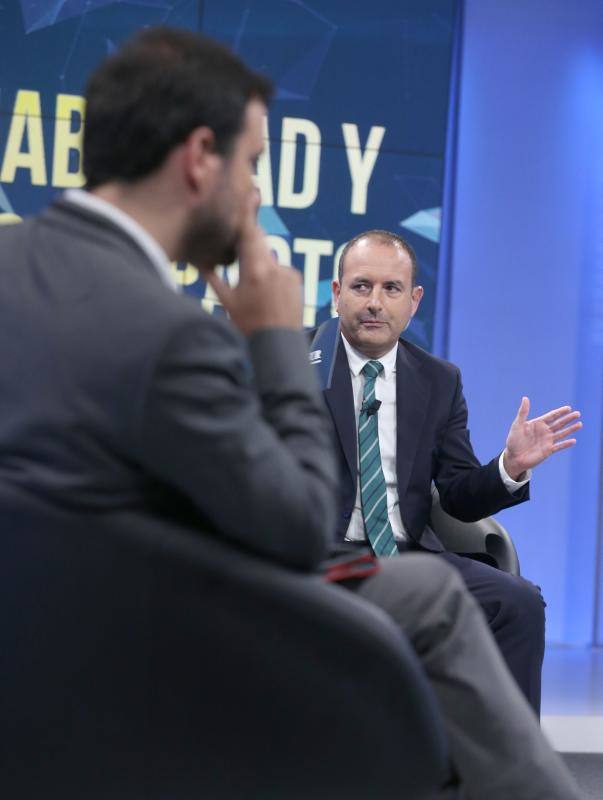 Ignacio López (PSOE), Guillermo Díaz (Cs), Pablo Montesinos (PP), Alberto Garzón (Unidas Podemos) y Patricia Rueda (Vox) participan en un debate de SUR y 101TV