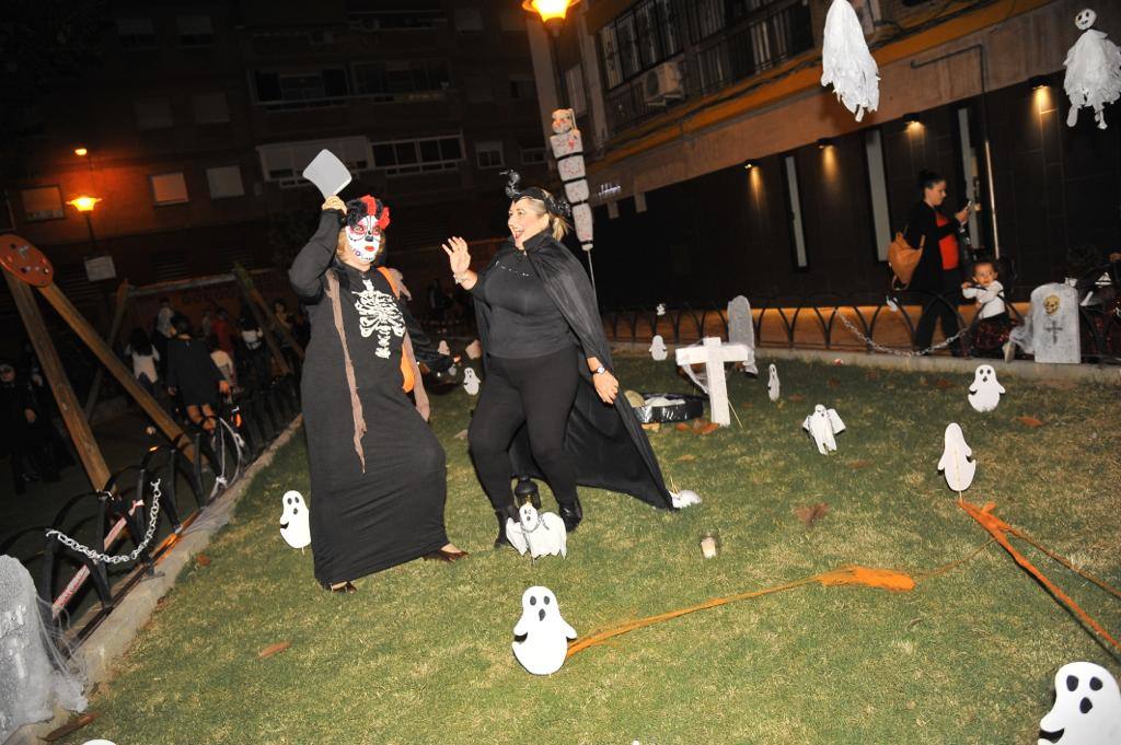 Niños de Cruz de Humilladero, en los actos de la noche de Halloween 