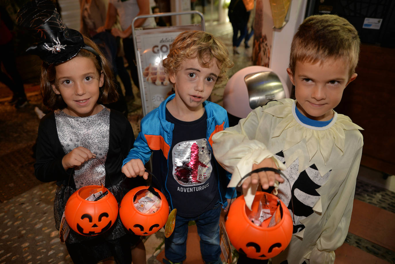 La terrorífica noche de Halloween en las calles de Marbella 