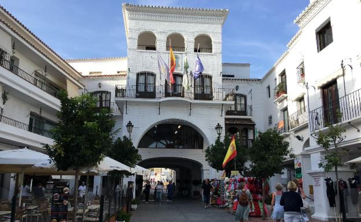 El equipo de gobierno del PP de Nerja plantea rebajar el IBI para igualar el recibo al de 2017