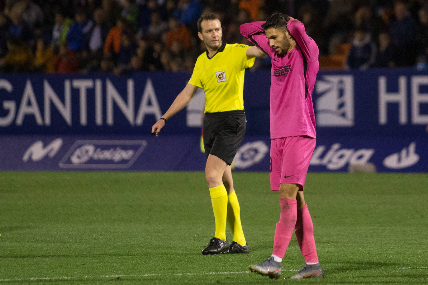 El Málaga pierde con la Ponferradina. 