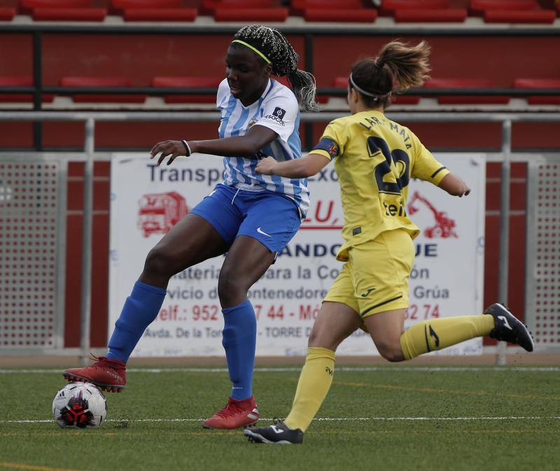 El Málaga gana al Villarreal (2-1). 