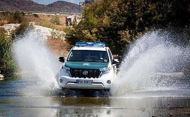 Los vehículos de los equipo Roca son fundamentales para su labor peventiva. 