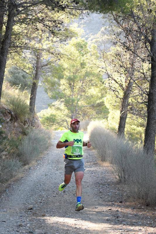Imágenes de la 18ª edición del mítico recorrido por la sierra alhaurina donde han participado un total de 1.450 corredores 