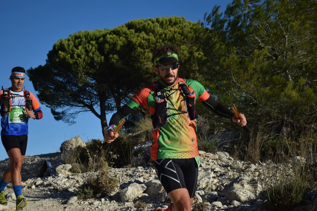 Imágenes de la 18ª edición del mítico recorrido por la sierra alhaurina donde han participado un total de 1.450 corredores 