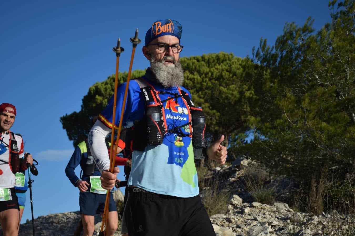 Imágenes de la 18ª edición del mítico recorrido por la sierra alhaurina donde han participado un total de 1.450 corredores 