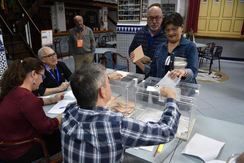 Repaso en imágenes de la jornada electoral del 10N