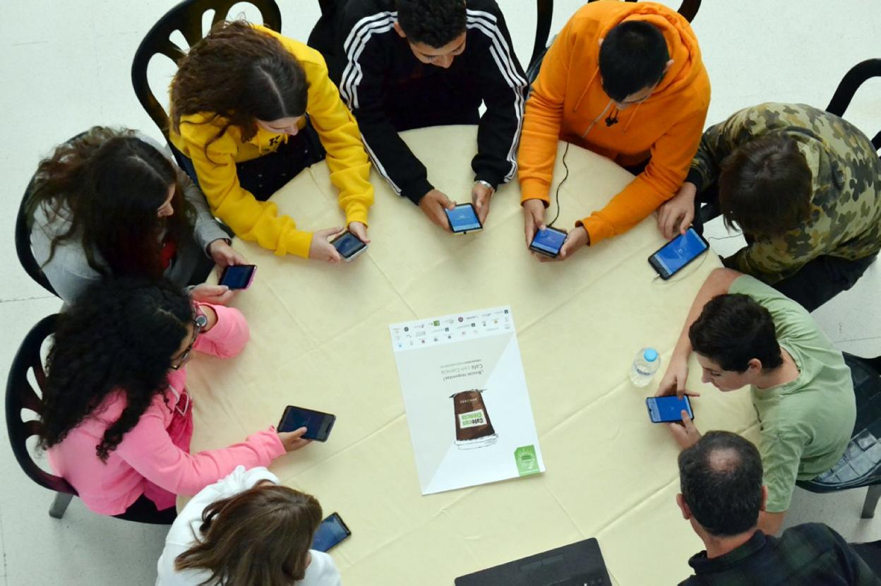 Desayuno en la Facultad de Derecho con investigadores de la UMA