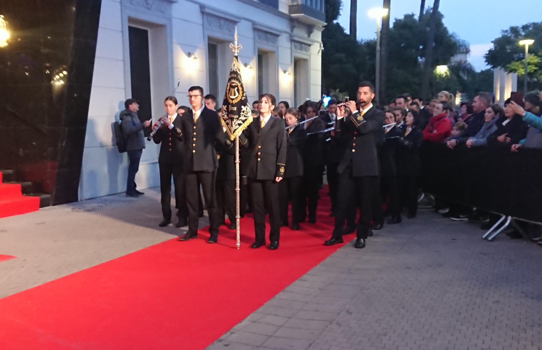 Una inauguración al nivel de Antonio Banderas. El actor reune a actores, músicos, empresarios y amigos para la primera función oficial de 'A Chorus Line'. 