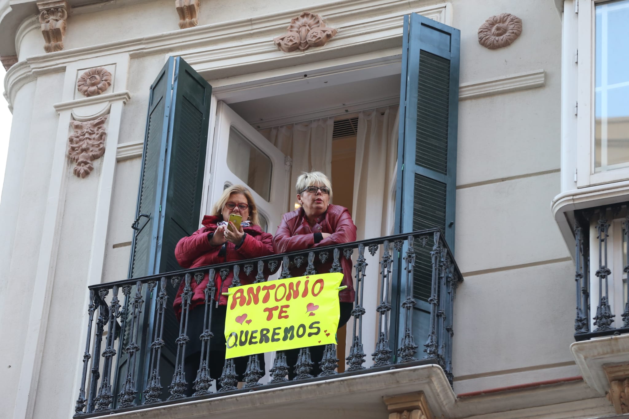 Una inauguración al nivel de Antonio Banderas. El actor reune a actores, músicos, empresarios y amigos para la primera función oficial de 'A Chorus Line'. 