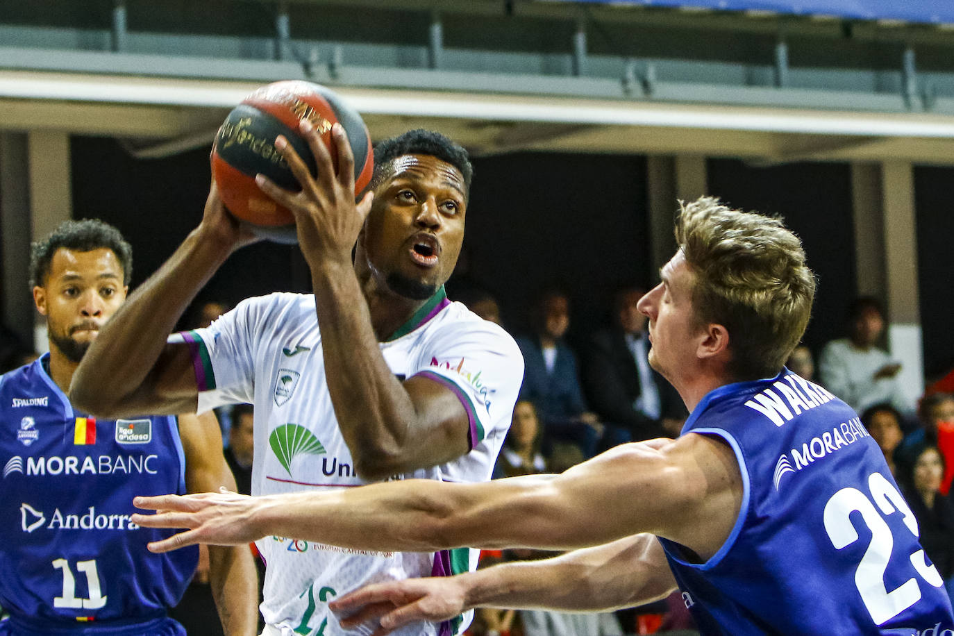 El Unicaja cae en la cancha del Andorra