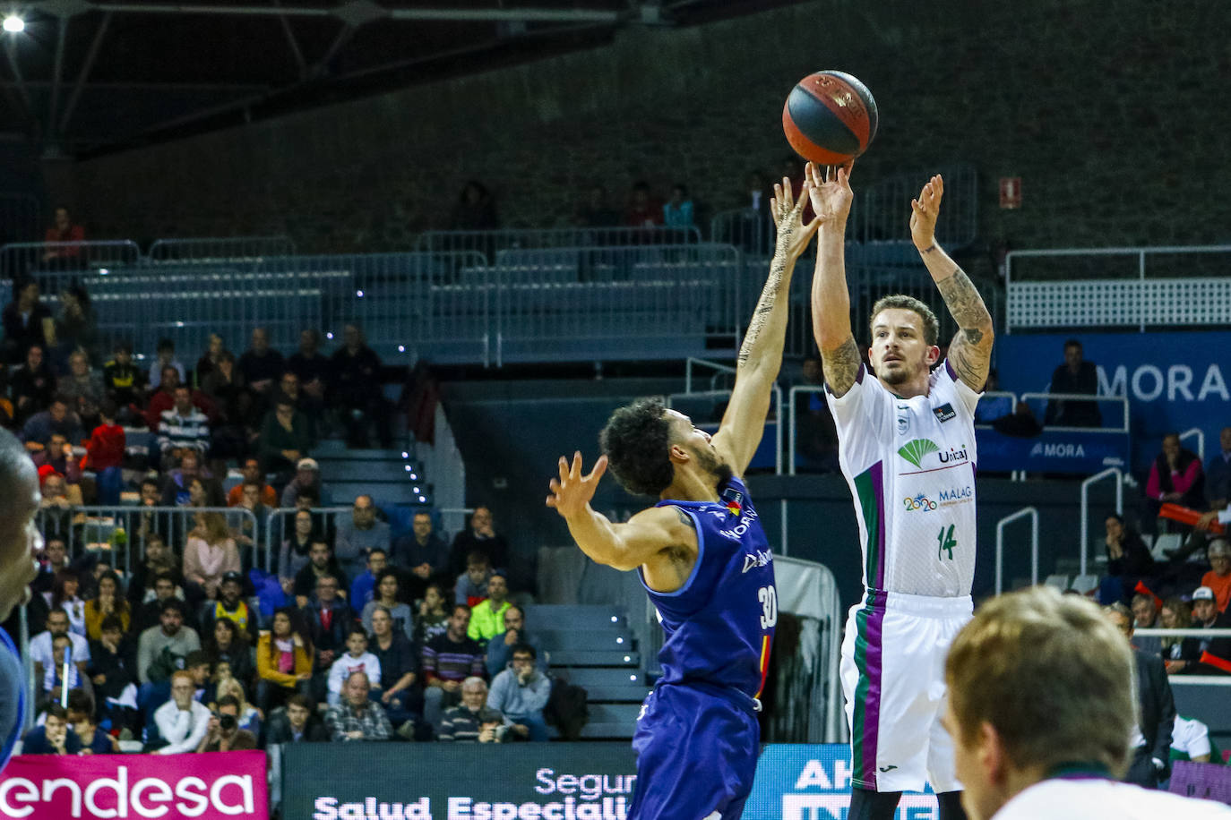 El Unicaja cae en la cancha del Andorra