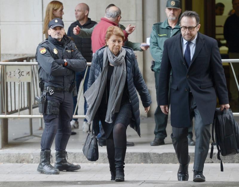 La sentencia del 'caso de los ERE' llega después de casi nueve años de iniciarse la instrucción en enero de 2011 y seis desde que los expresidentes Chaves y Griñán y parte de la cúpula de sus gobiernos fueran señalados como investigados por la primera instructura, Mercedes Alaya. 