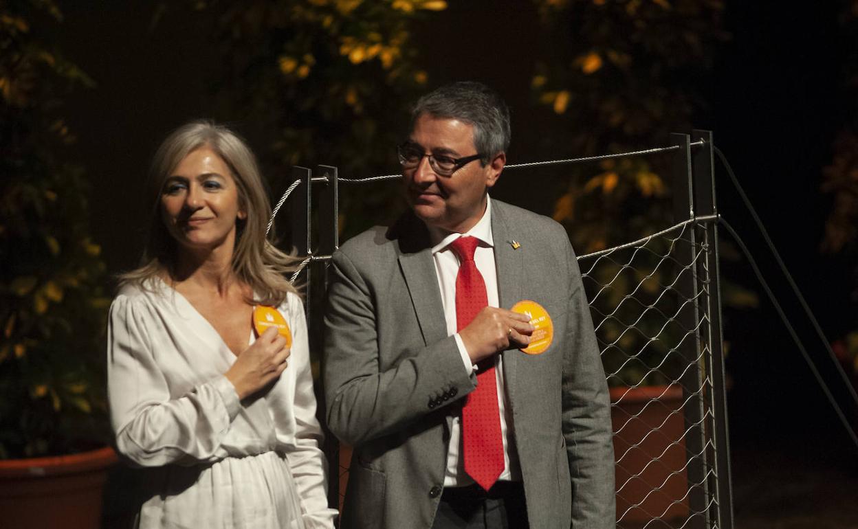 La consejera de Cultura, Patricia del Pozo y el presidente de la Diputación, Francisco Salado, durante la presentación. 