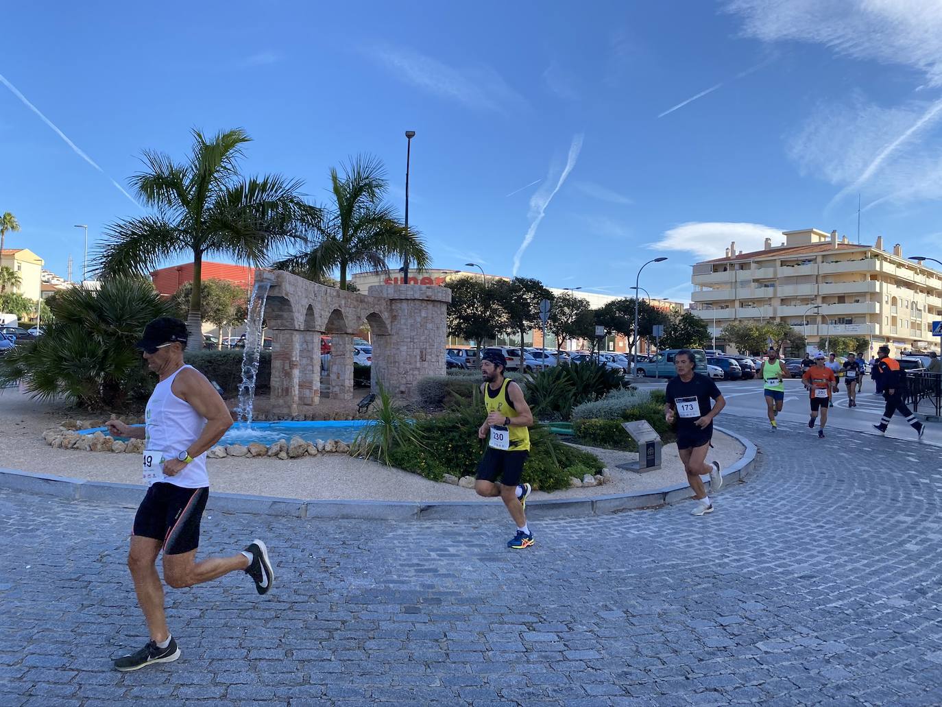 Los corredores Abdelhadi El Moaziz, del Cueva de Nerja-UMA, y Janine Lima, del Atletismo Málaga, se alzaron con la victoria.