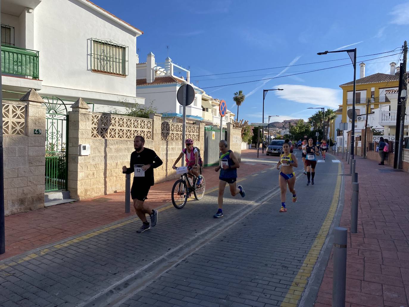 Los corredores Abdelhadi El Moaziz, del Cueva de Nerja-UMA, y Janine Lima, del Atletismo Málaga, se alzaron con la victoria.