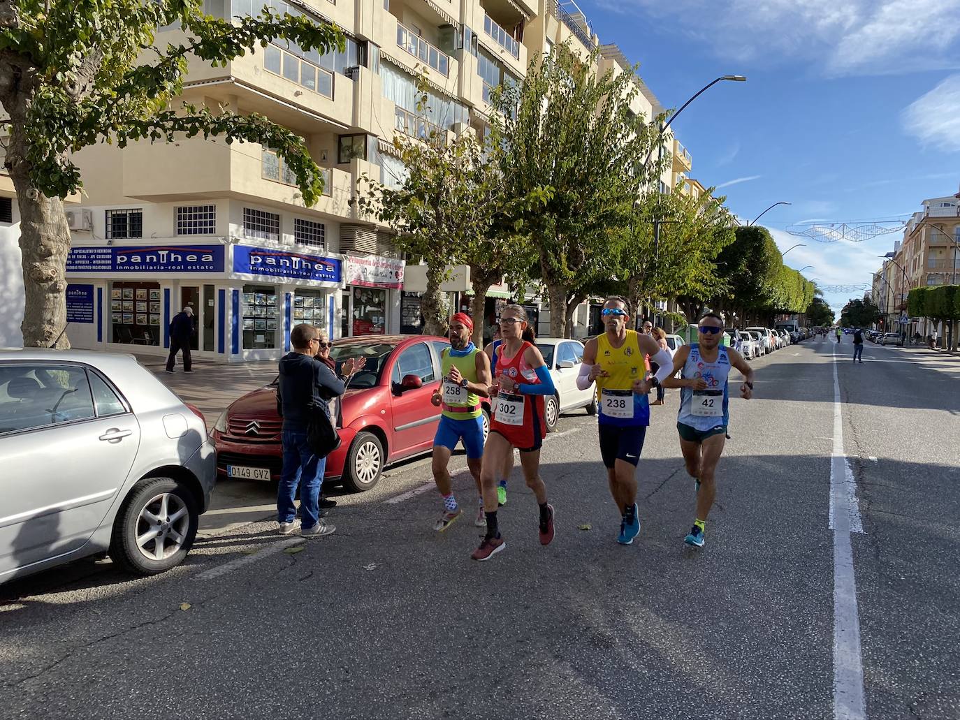 Los corredores Abdelhadi El Moaziz, del Cueva de Nerja-UMA, y Janine Lima, del Atletismo Málaga, se alzaron con la victoria.