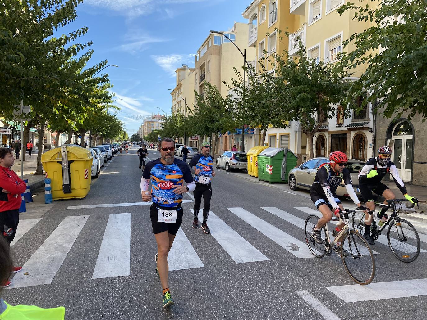 Los corredores Abdelhadi El Moaziz, del Cueva de Nerja-UMA, y Janine Lima, del Atletismo Málaga, se alzaron con la victoria.