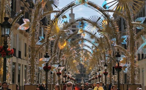 Así es la prueba de luces de Navidad de Málaga al ritmo de 'All I want for Christmas is you' de Mariah Carey