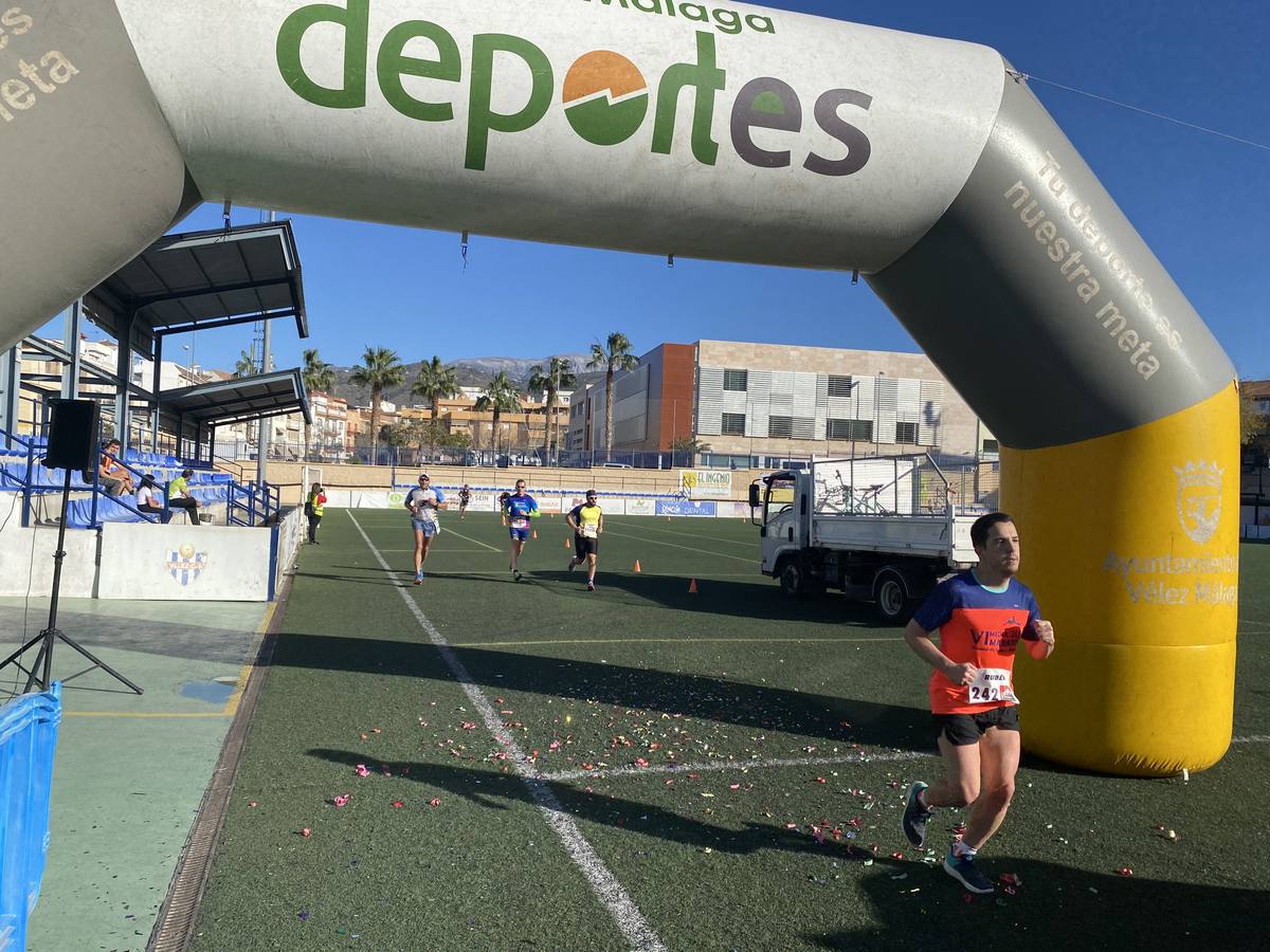 Fotos: ¿Estuviste en la VI Media Maratón de Vélez? Búscate en nuestra galería