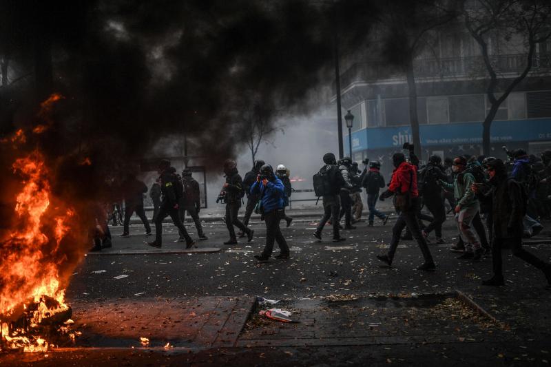 Fotos: Las calles francesas retumban contra Macron