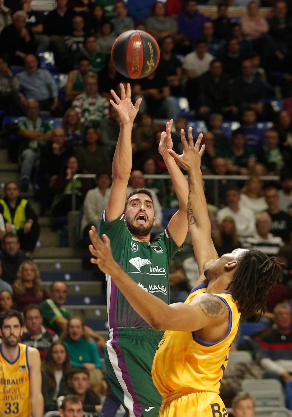 El Unicaja logra ganar al Gran Canaria