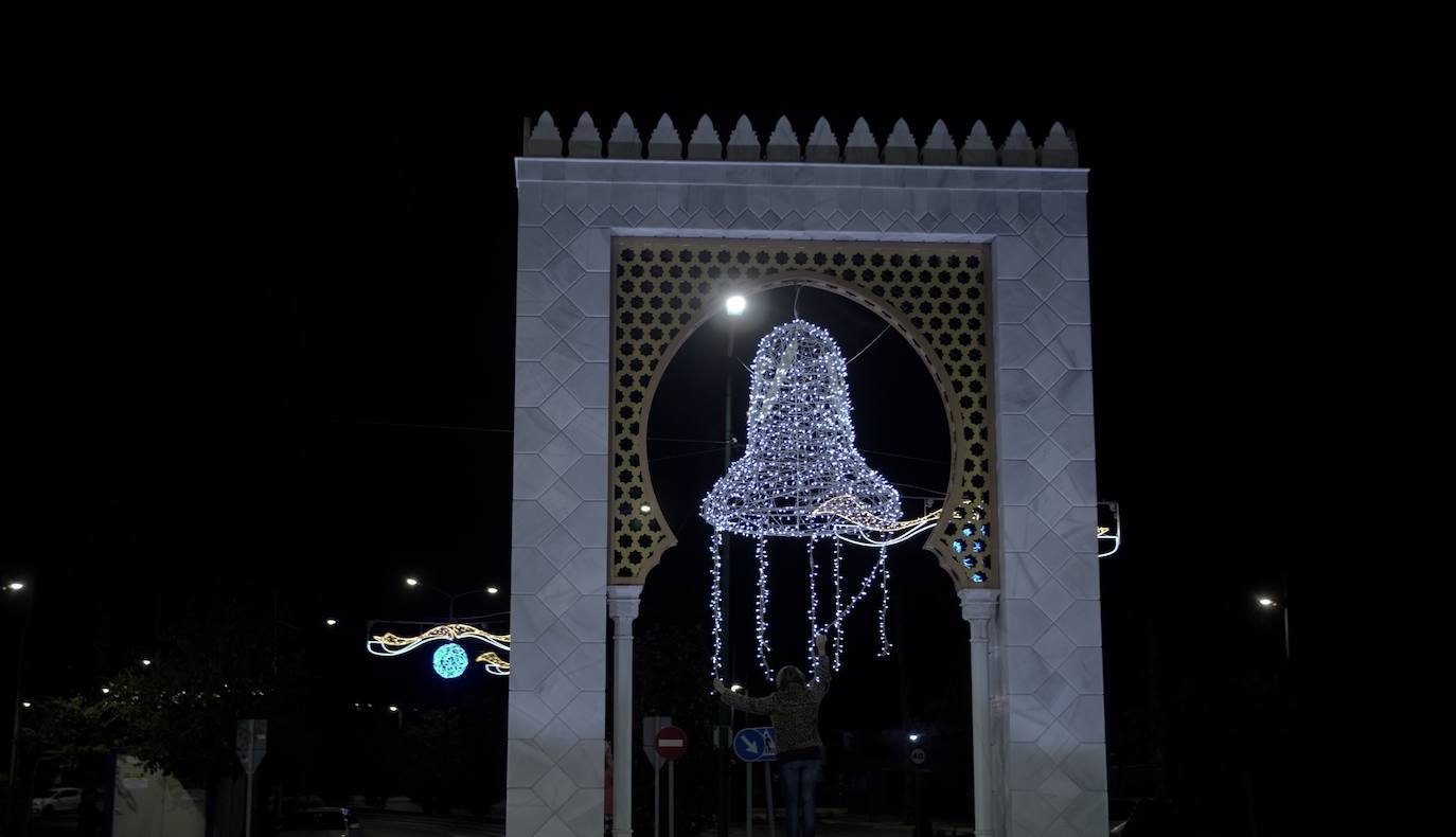 Así luce la iluminación navideña en los principales municipios de Málaga. En la imagen, el alumbrado de Alhaurín de la Torre.