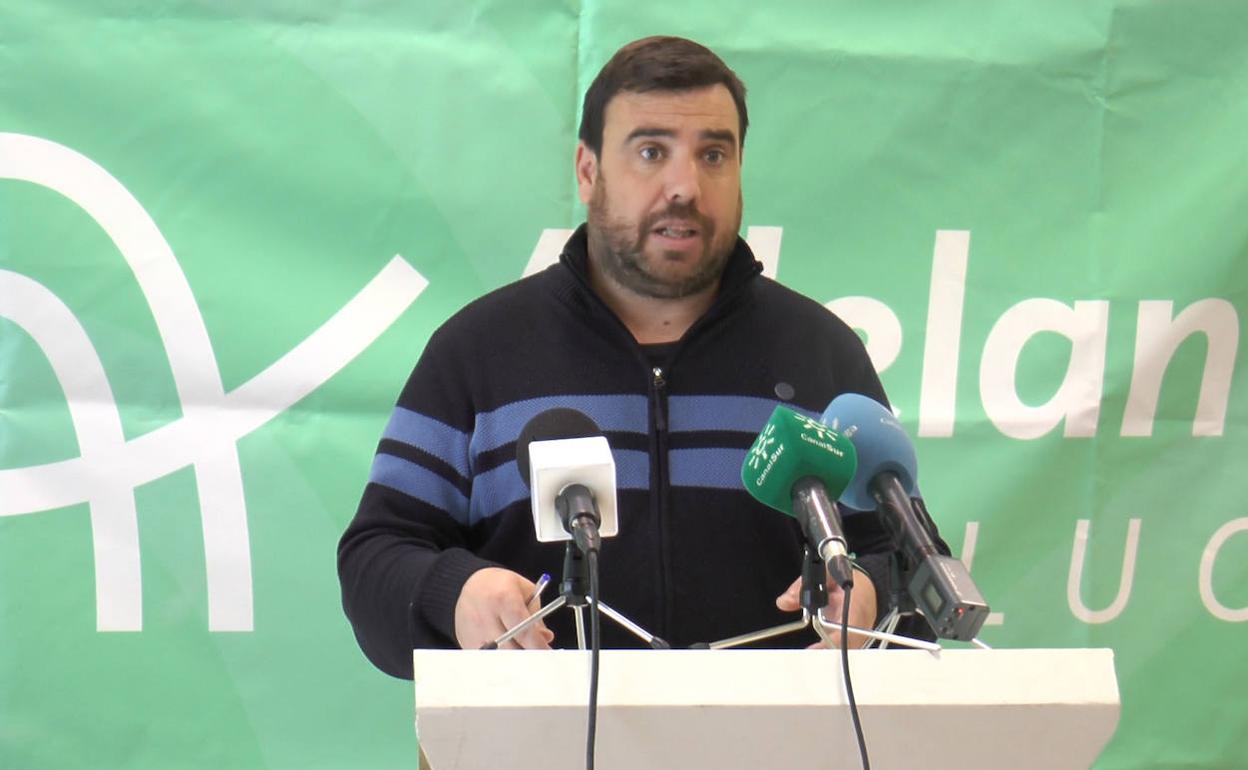 Alejandro Serrato, durante la rueda de prensa ofrecida este jueves.