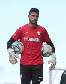 Imagen secundaria 2 - Munir, durante el entrenamiento de este jueves.
