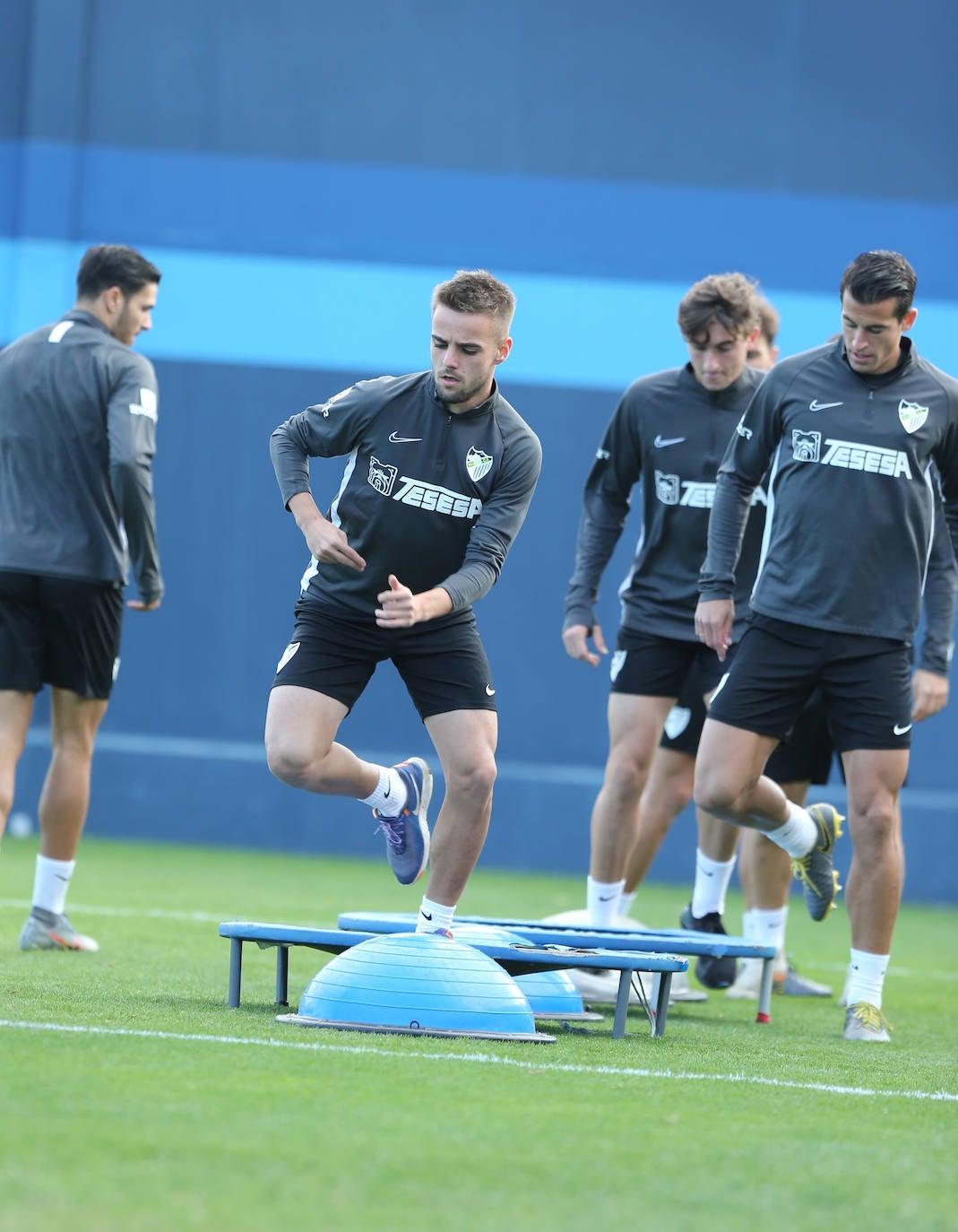 Fotos: El entrenamiento del Málaga este jueves 12 de diciembre, en imágenes