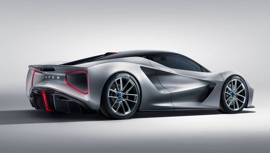 Lotus: comenzará a fabricar y vender su primer superdeportivo, Evija, que es 100% eléctrico.