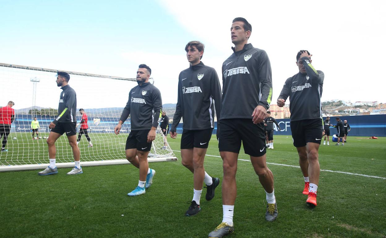 Lorenzo, Mula y Luis Hernández dejan el entrenamiento. 