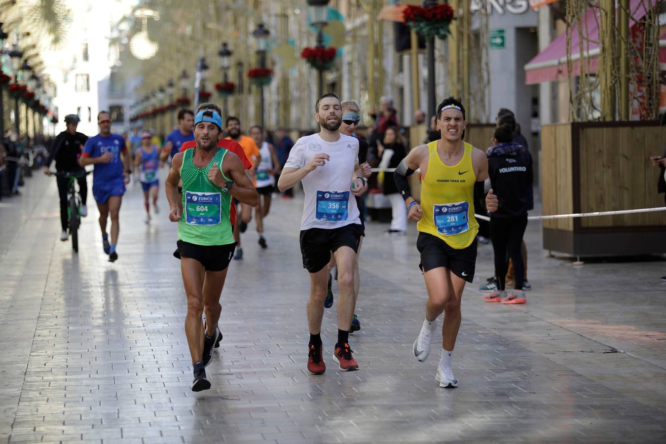 Los corredores, en calle Larios