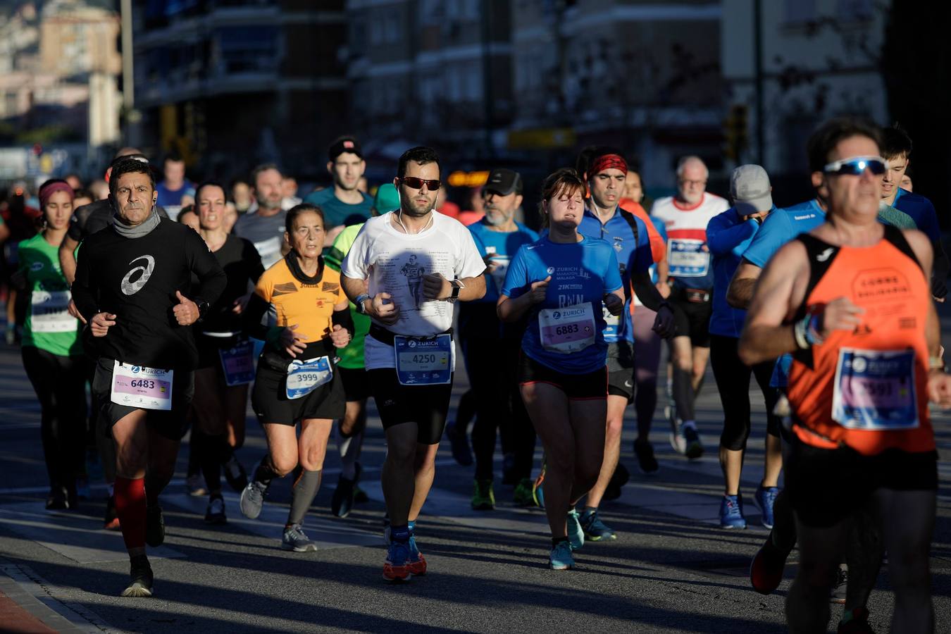 En la imagen, los corredores, encalle Princesa